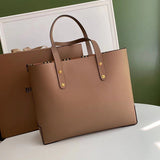 Ziva's Charm handbag – product shot (one versatile size)