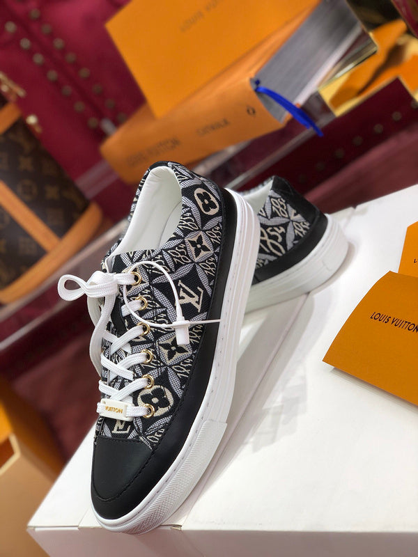 Louis Vuitton shoes Style 189 - angled studio shot