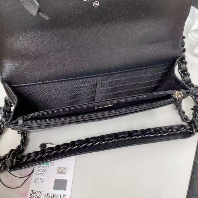  mid purse view 8