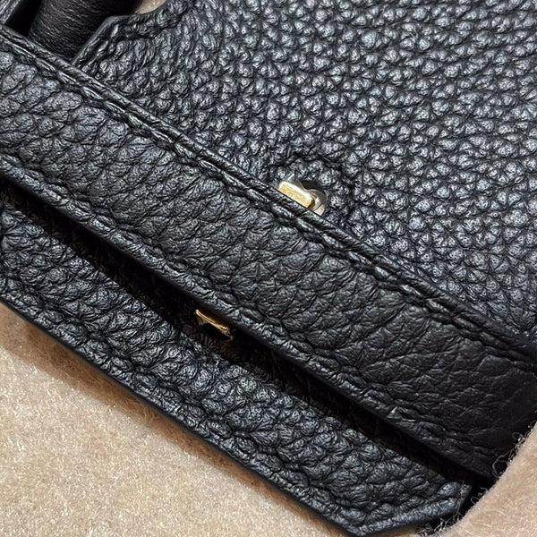 Balanced handbag styled for everyday wear