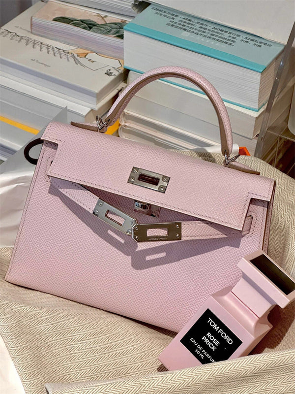  Clean-Lined carryall bag carried on shoulder