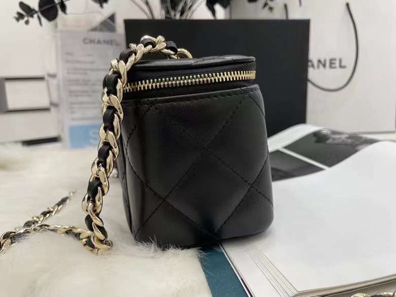  compact purse view 6