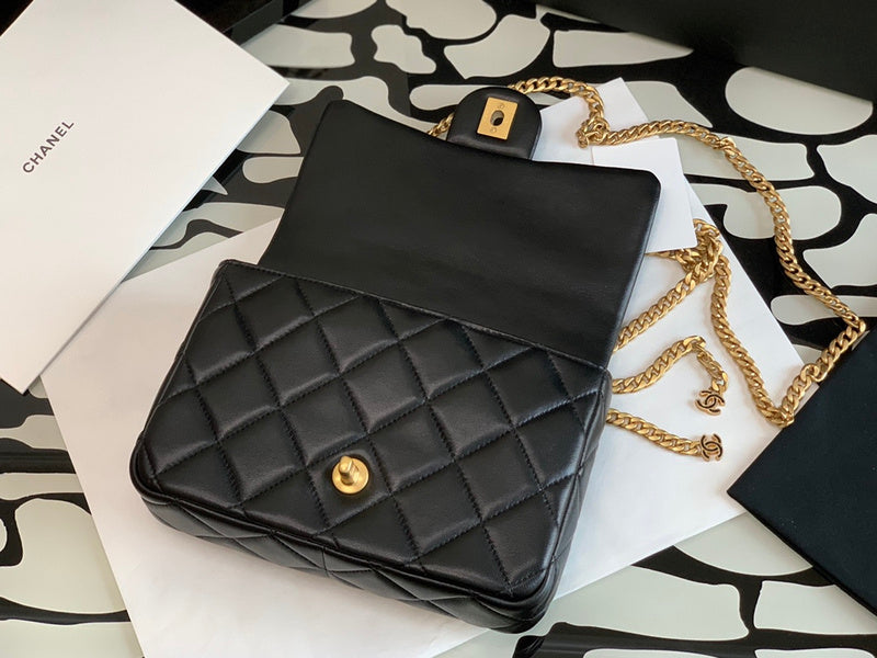  women's handbag, versatile design, view 3