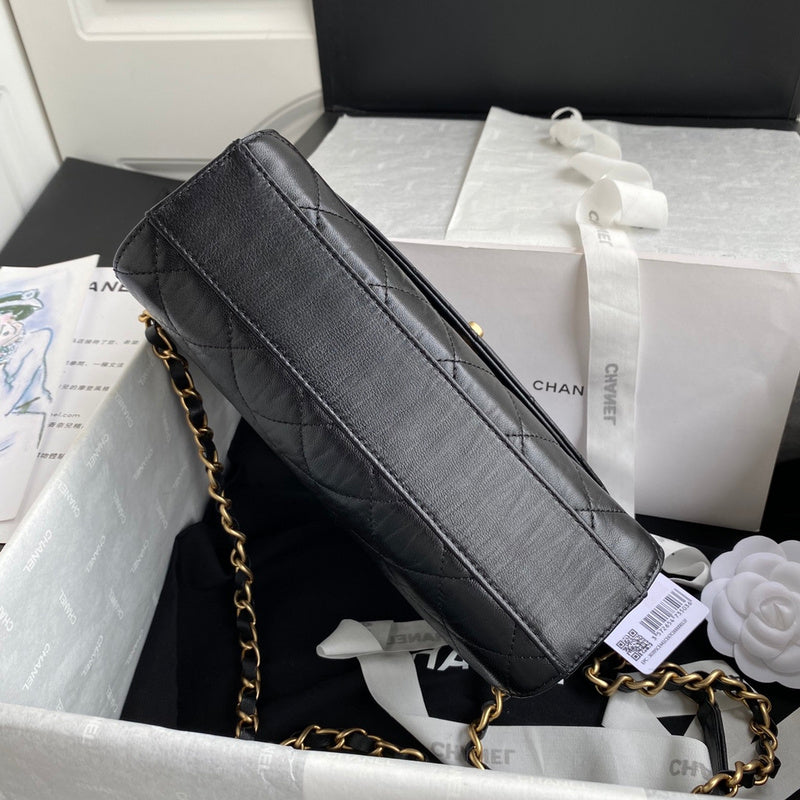  mid purse view 9