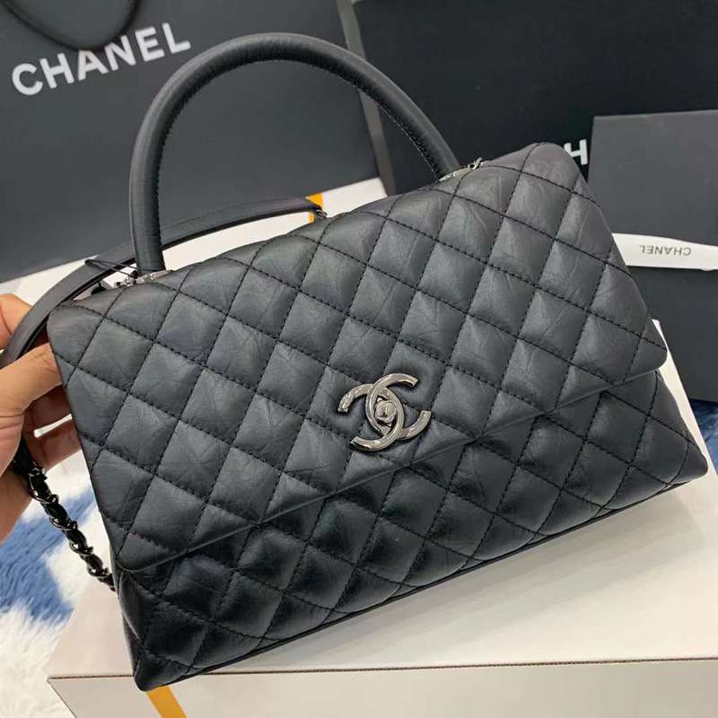 Zivas Charm Signature Style Everyday Handbag (Structured Everyday Essential) – Interior View