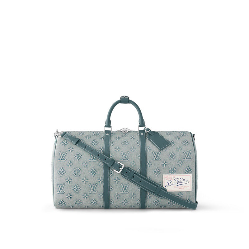  versatile handbag styled with outfit 12