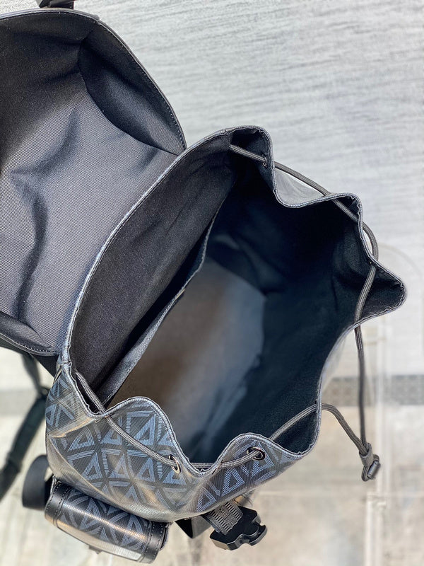 Front view of structured polished women's handbag – women's everyday handbag