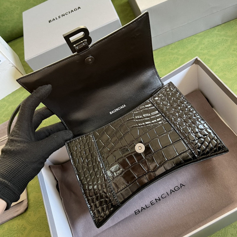 Zivas Charm Refined Structure Premium Handbag (Designer-Inspired Craftsmanship) – Interior View