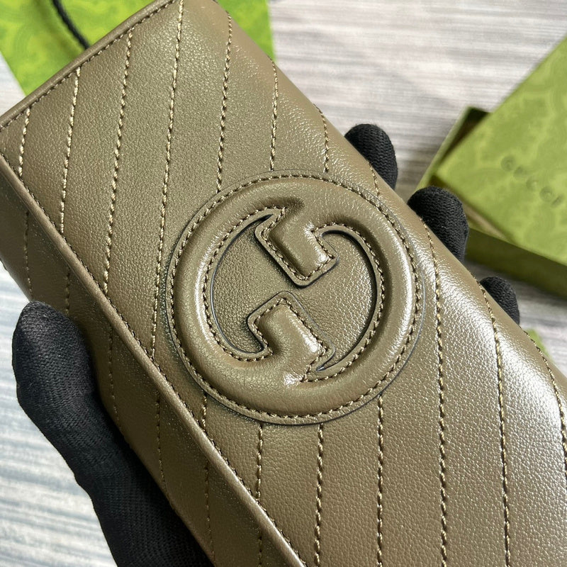Styled lifestyle shot of polished classic women's handbag – women's designer-style accessory