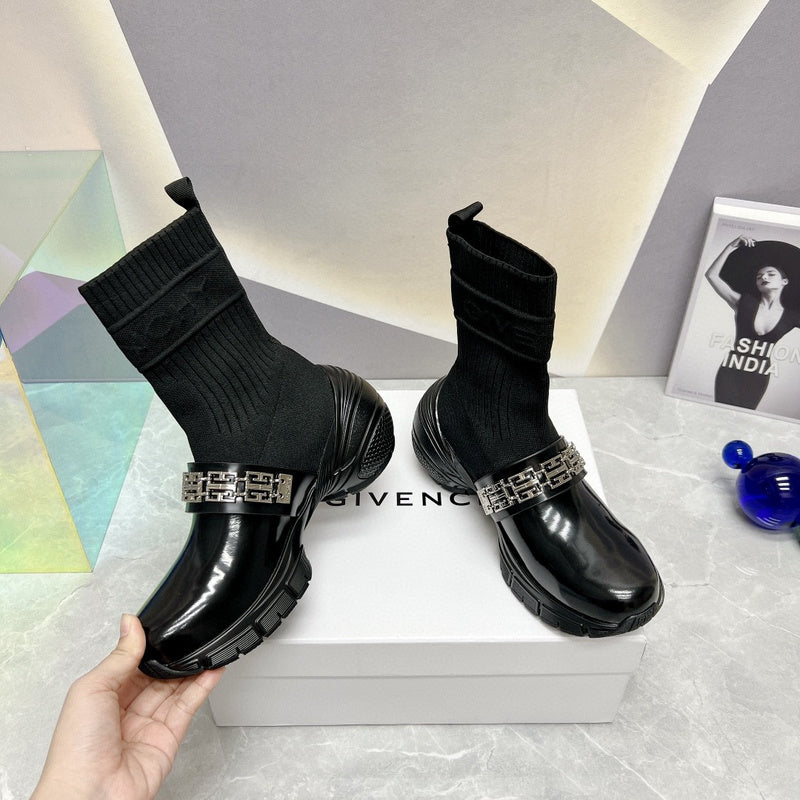 Givenchy shoes Style 163 - top view showing design