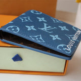 versatile shoulder bag detail view showing craftsmanship 14