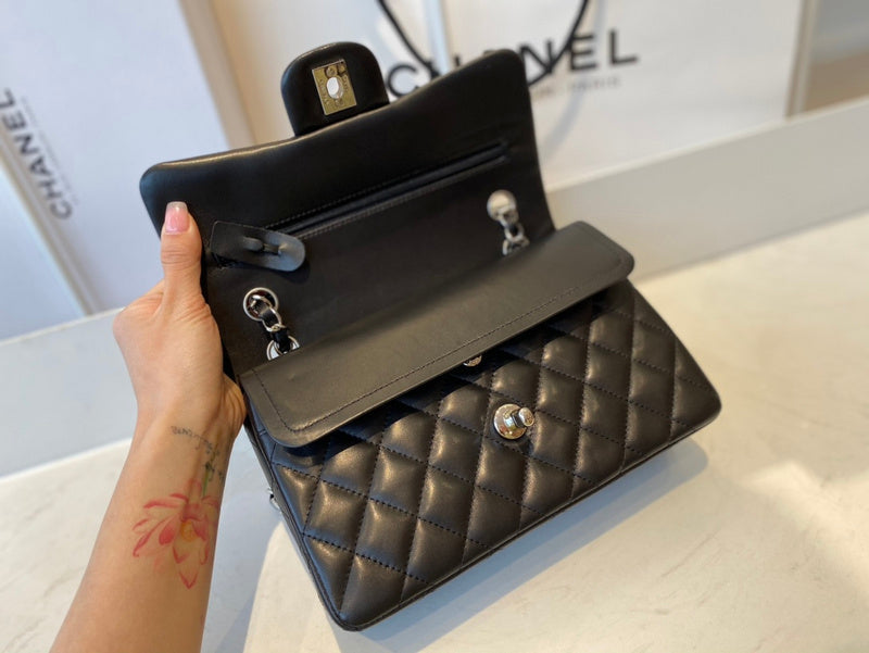  mid purse view 6