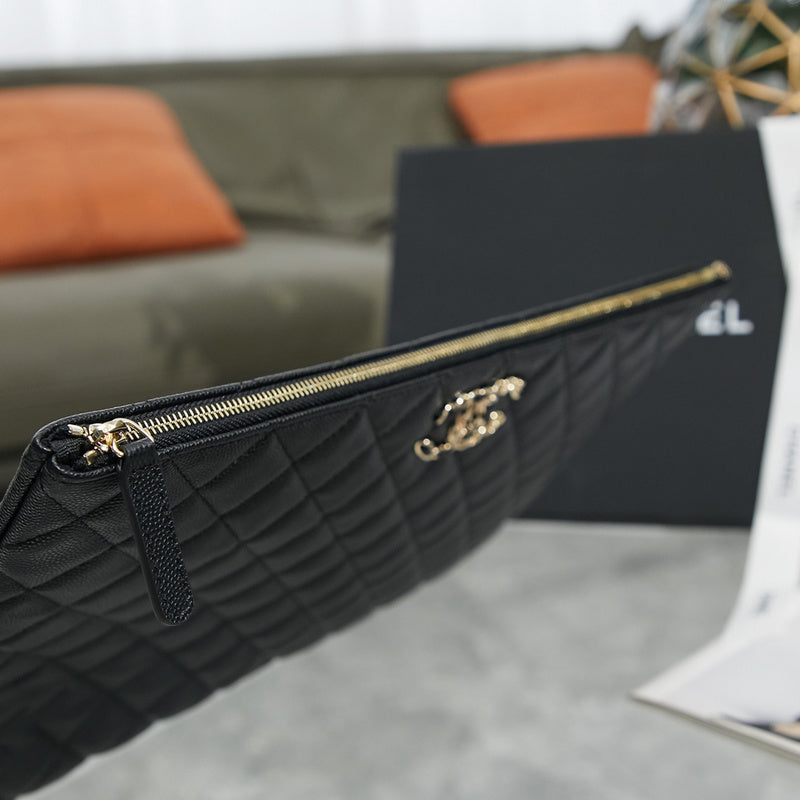  handbag, spacious everyday style, image 8