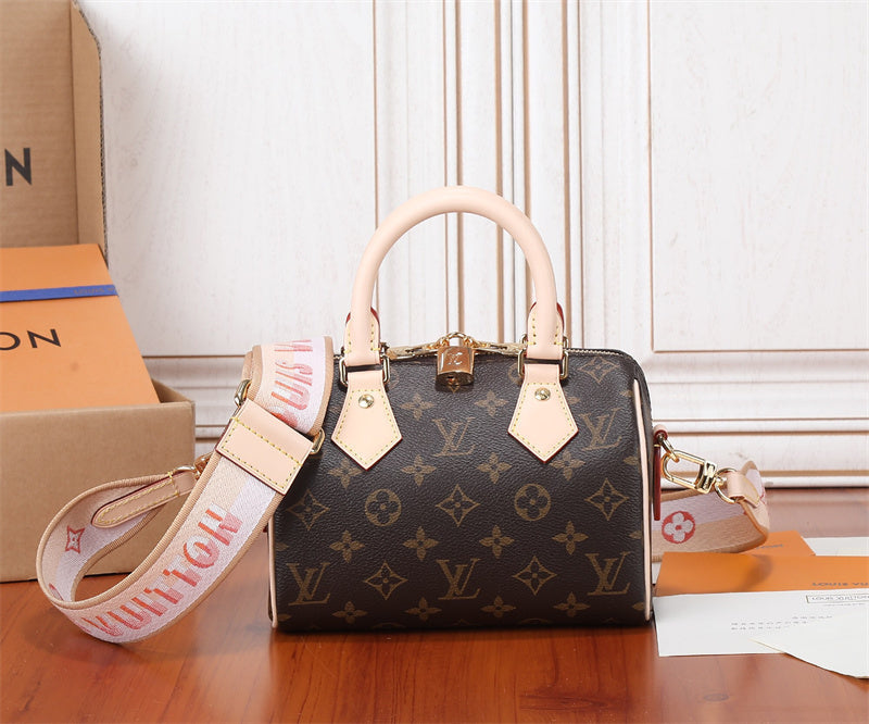 sophisticated shopper bag styled with outfit 12
