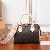  sophisticated shopper bag styled with outfit 12