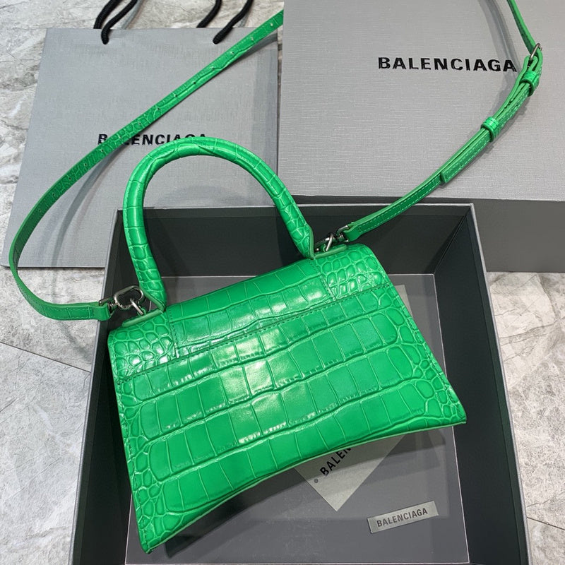 Zivas Charm Understated Luxury Statement Handbag (Refined Modern Silhouette) – Full Silhouette