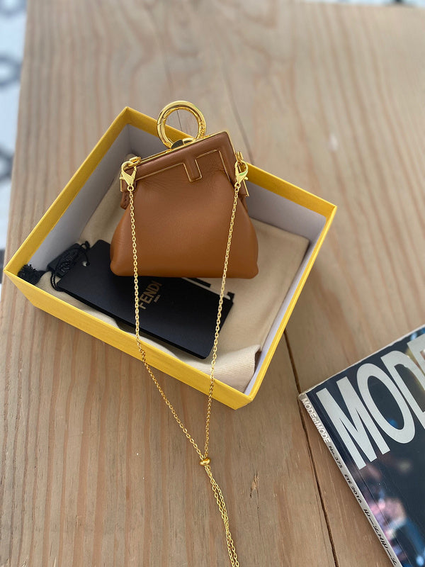 Ziva's Charm handbag – full view (11.5cm*10cm*5.5cm)