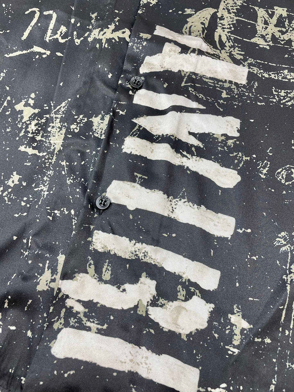 Full silhouette view of Amiri luxury piece style No.207