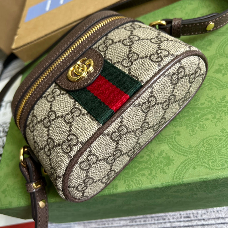 Side profile of everyday-luxe classic women's handbag – women's premium purse