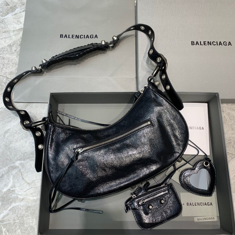 Modern Faux Leather Handbag - Modern Structured Build | Women's Luxury Handbag #375 - close-up detail shot (image 3) of designer-inspired handbag