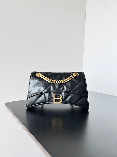 Zivas Charm Refined Everyday Style Statement Handbag (Structured Everyday Essential) – Front View