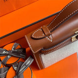  sophisticated tote bag styled with outfit