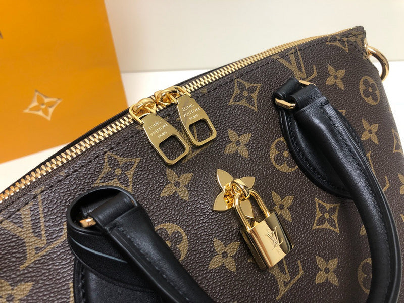 Interior view of premium chic women's handbag – women's luxury handbag