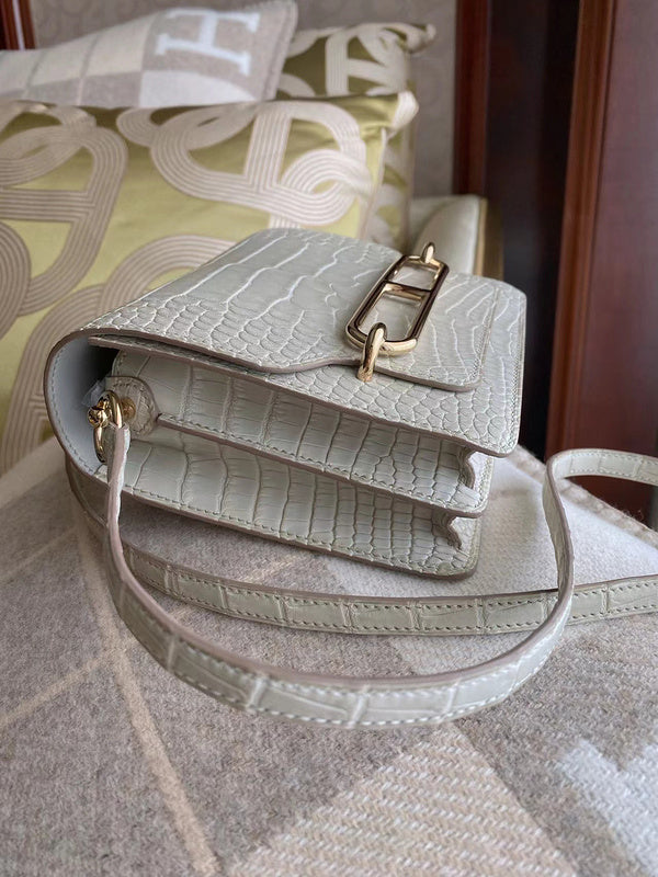 Smart bag shown from front angle