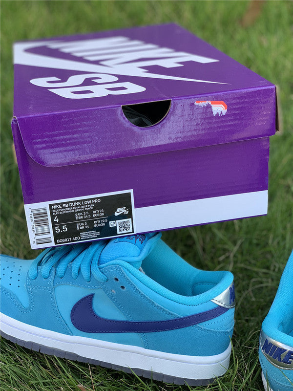 Nike Men's & Women's Luxury Fashion Trainers — Style 198 detail view
