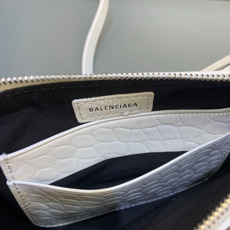 Refined Premium PU Leather Handbag - Modern Structured Build | Women's Fashion Handbag #347 - texture close-up (image 9) of designer-inspired handbag