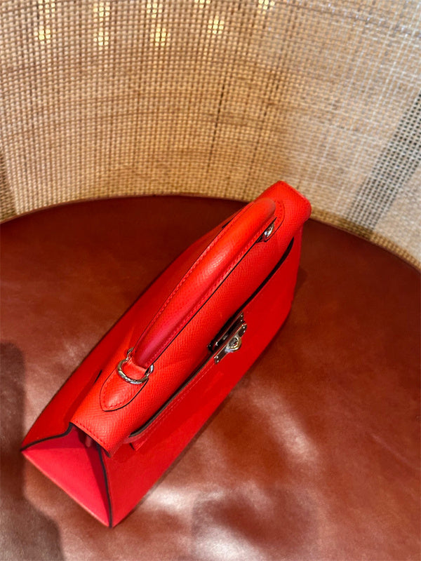  modern everyday bag detail view showing craftsmanship