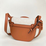 Ziva's Charm handbag – close-up view (21cm*12.5cm*9cm)