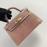 Fluid handbag styled for everyday wear