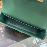 Close-up detail of sleek classic women's handbag – women's everyday handbag