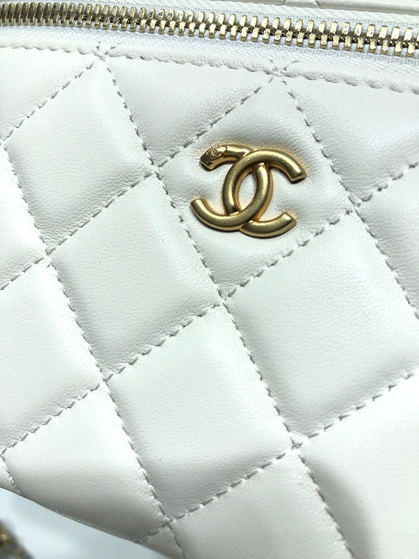  handbag, compact everyday style, image 4