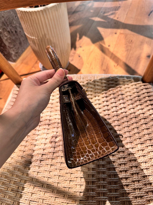 Balanced handbag styled for everyday wear