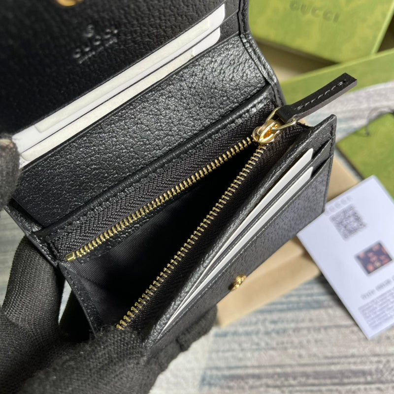 Close-up detail of statement everyday-luxe women's handbag – women's luxury handbag