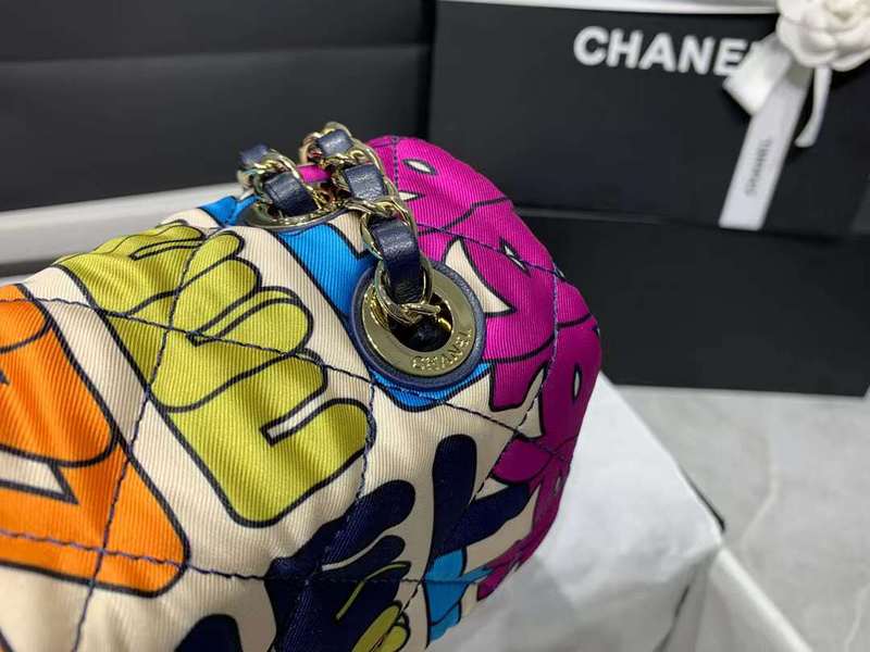 Zivas Charm Versatile Design Luxury Handbag (Structured Everyday Essential) – Lifestyle Shot