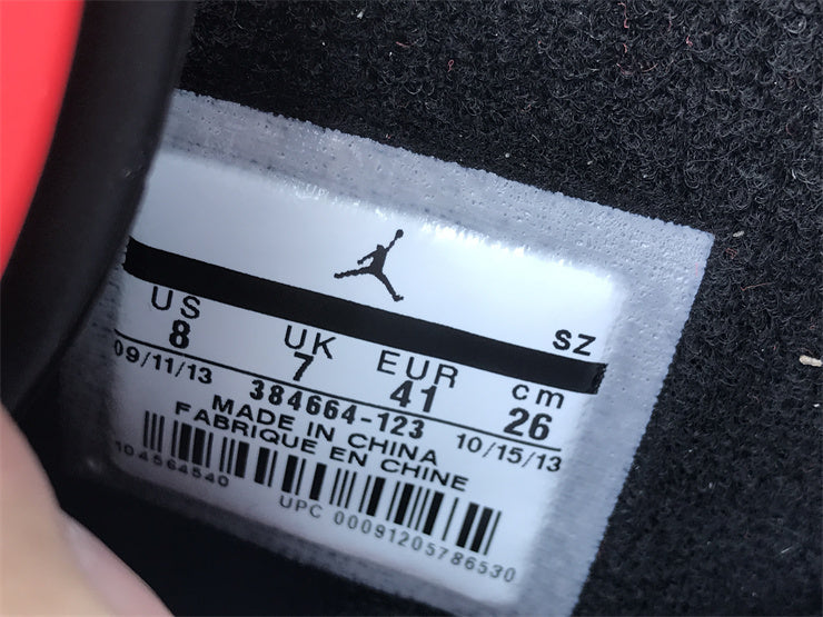 Nike clean off-white luxury sneakers view 13 chunky sole construction