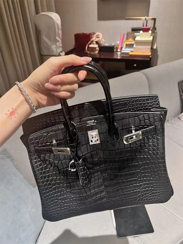  Refined shopper bag carried on shoulder 10