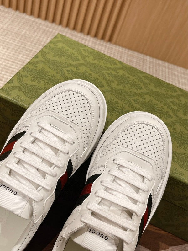 Gucci classic monochrome luxury sneakers view 5 cushioned comfort fit