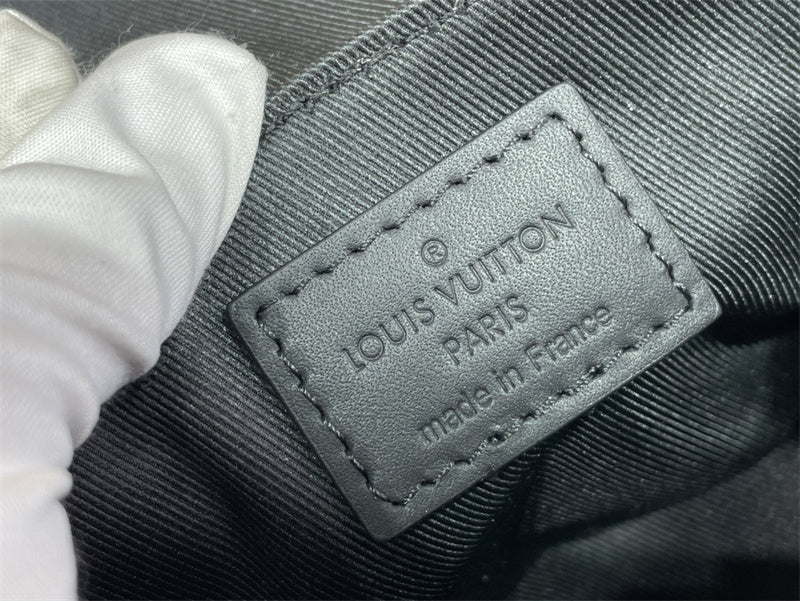  sophisticated tote bag detail view showing craftsmanship 8