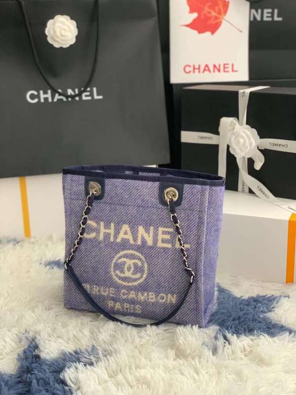 Zivas Charm Elevated Essentials Designer Handbag (Thoughtfully Structured Design) – Styled Look 2