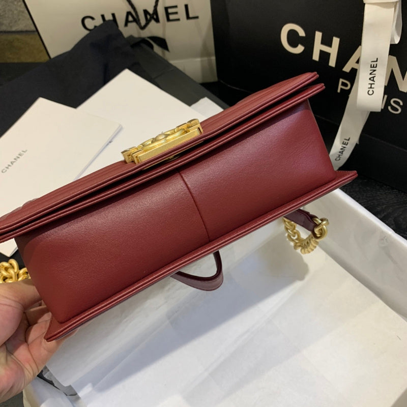  women's handbag, mid design, view 5