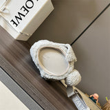 Ziva's Charm handbag – detail view (18cm*9cm*16.5cm)