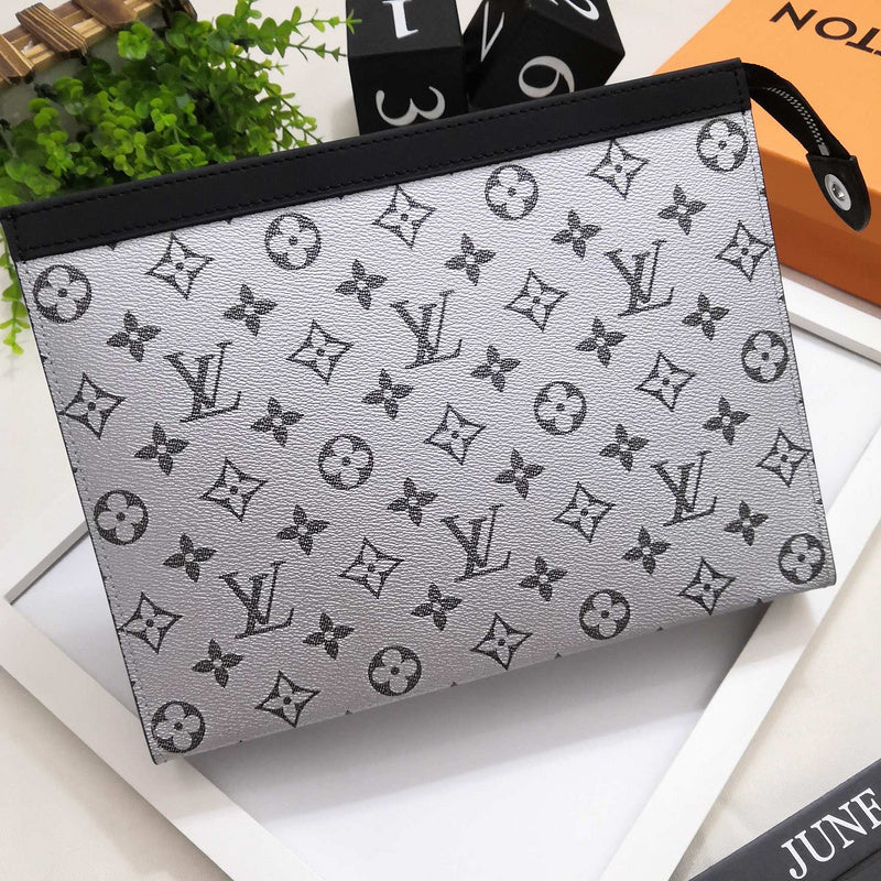 Front view of everyday-luxe modern women's handbag – women's everyday handbag