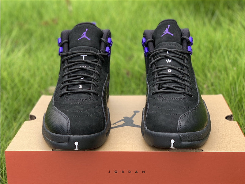 Nike Men's & Women's Premium Athletic Sneakers — Style 139 angle view