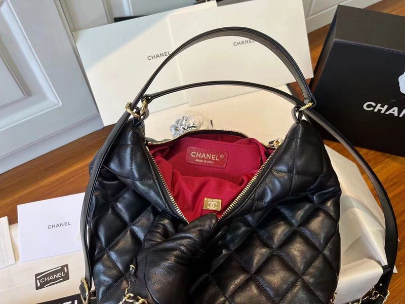  women's handbag, spacious design, view 7