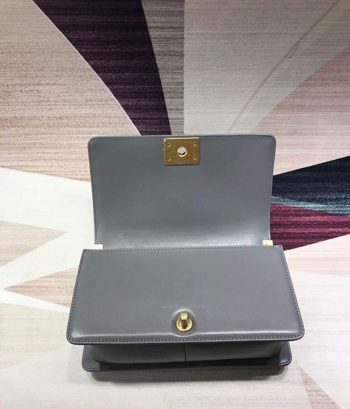  women's handbag, mid design, view 9