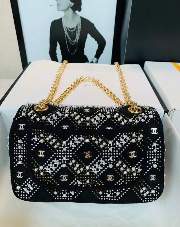  women's handbag, mid design, view 3